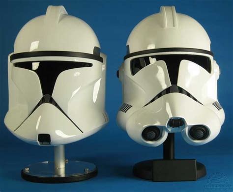 star wars - Are old order storm trooper helmets more sight restrictive than clone helmets ...