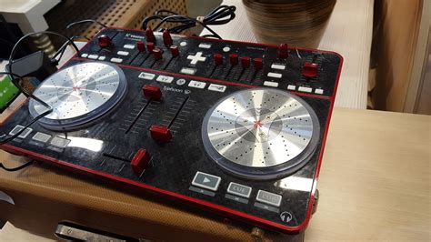 VESTAX TYPHON DJ MIXING BOARD