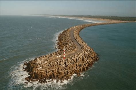 South Breakwater at the Port of Richards Bay | Download Scientific Diagram