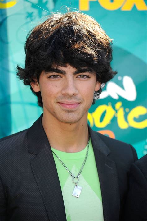 25 Of Joe Jonas' Best Hairstyles Through The Years – KISS 104.1 FM