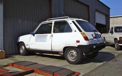 THE STREET PEEP: 1981 Renault Le Car + Le Parts Car