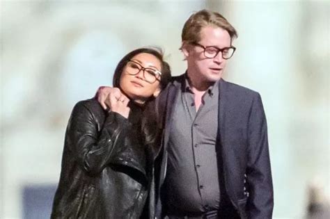 Macaulay Culkin Wife / Who is Macaulay Culkin's girlfriend Brenda Song? - Macaulay culkins ...