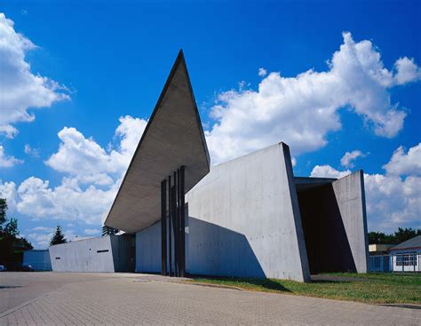 VITRA CAMPUS. WALKING IN DESIGN HISTORY - thesignspeaking