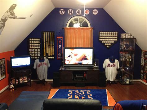 Mets Man Cave | Baseball man cave, Man room, Man cave home bar