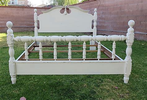 FRENCH PROVINCIAL/ SHABBY CHIC QUEEN/FULL BED FRAME COTTAGE WHITE ...