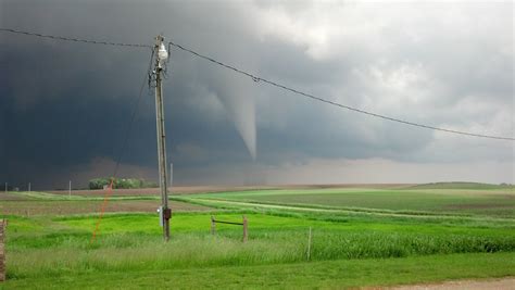 Photos and Video from the 2013 Belmond Tornado – Iowa Weather Blog