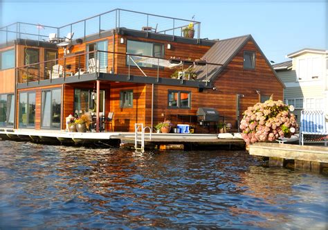 Floating Homes of Seattle