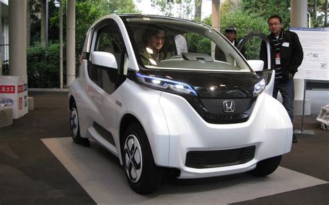 Honda Reveals Micro Commuter Electric Car Prototype