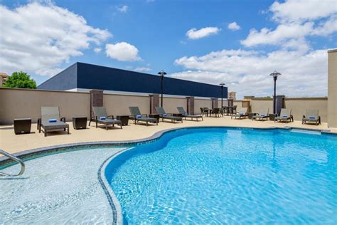 Holiday Inn Express & Suites Lubbock Central Univ Area