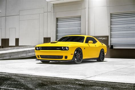 Neck Breaker - Dodge Challenger SRT Hellcat in Screaming Yellow Collor ...