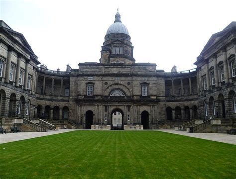 Edinburgh Uni advertises scholarship with "preference" for men - Deadline News