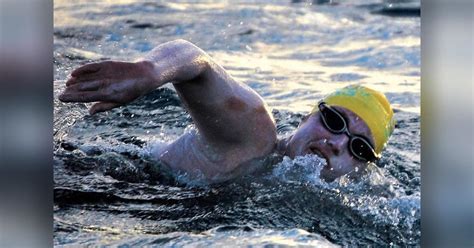 Sarah Thomas, swimmer who crosses English Channel four times, sets new ...