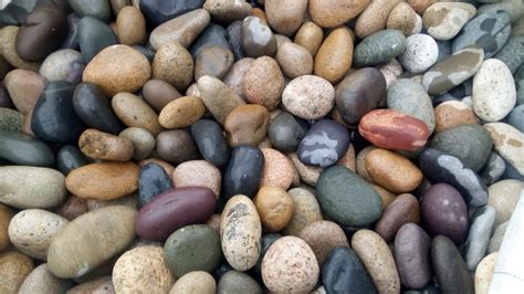 Mexican River Rock for Water Features - Mexican Pool Pebbles