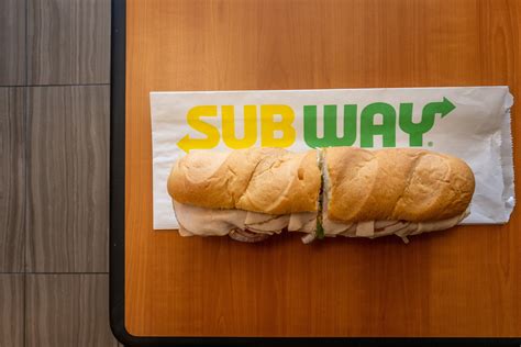 Subway Sandwich Chain Is Exploring a Sale After Record-Setting Year - Bloomberg