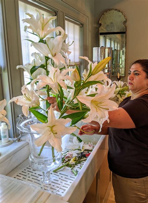 Cutting and Arranging Lilies - The Martha Stewart Blog