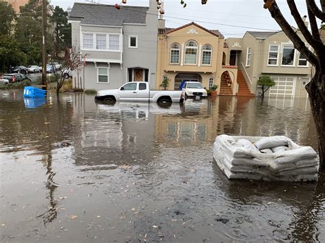 VIDEO: Heavy rain floods roads throughout Bay Area | KRON4