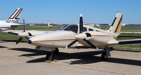 Piper Seneca II - Legacy Aviation