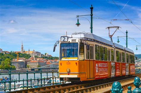 Budapest: The Pearl of the Danube - A Traveler's Guide to Hungary's ...