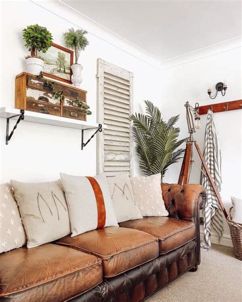 24 Brown Leather Couch Living Rooms That Look So Comfy