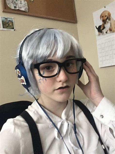 Colin (computer) cosplay I did today because i was bored | Don't Hug Me I'm Scared Amino