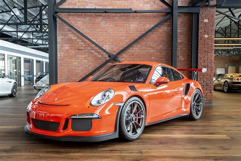 2016 Porsche 991 GT3 RS - 648km - Richmonds - Classic and Prestige Cars ...