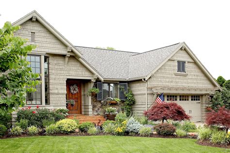 Spring Front Yard Ideas: Transform Your Home's Curb Appeal in 5 Easy Steps ...