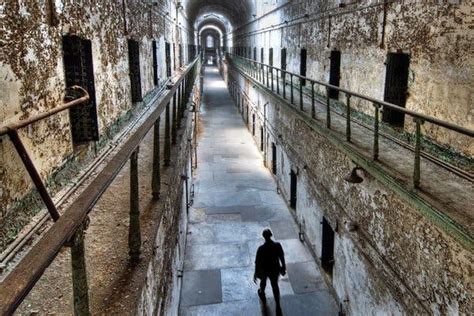 A Former Prison Breaks From the System That Built It - The New York Times