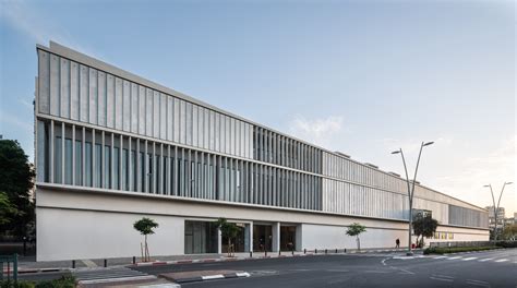 Gallery of Ramat Gan Museum of Israeli Art / Efrat Kowalsky Architects - 1