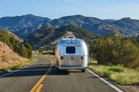 Average Airstream Weight (With 8 Examples) - Survival Tech Shop