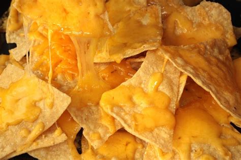 Easy Cheese Nachos | Recipe in 2019 | Nachos, Basic nachos recipe, Microwave nachos