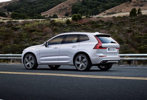 O novo Volvo XC60 já chegou a Portugal. Conhece todos os detalhes e os ...