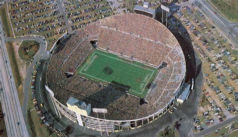 "The Big Sombrero" | Tampa bay buccaneers, Nfl stadiums, Stadium