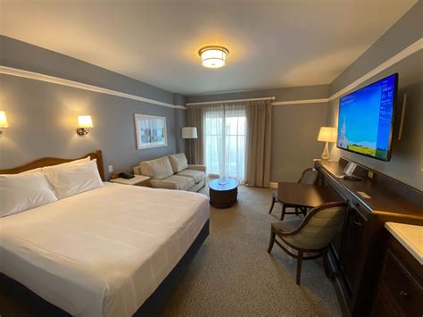 PHOTOS: Tour a Deluxe Studio Villa Room at the Newly-Reopened Disney's Beach Club Resort - WDW ...