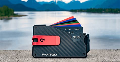 Fantom Wallet Review: Unique Card Fanning Mechanism – Gearscape