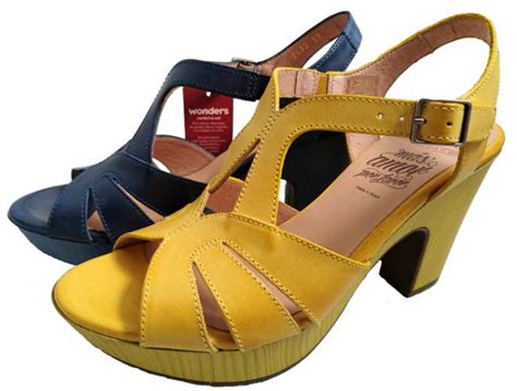 Sandal shoes for ladies, by Wonders | Shoe stores online, Shoe store, Shoes