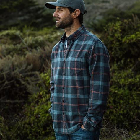 10 of the Best Men’s Flannel Shirts for Christmas | The Coolector