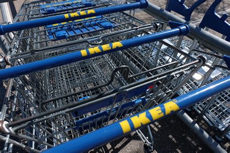 IKEA shopping carts | Shopping carts outside an IKEA branch … | Flickr