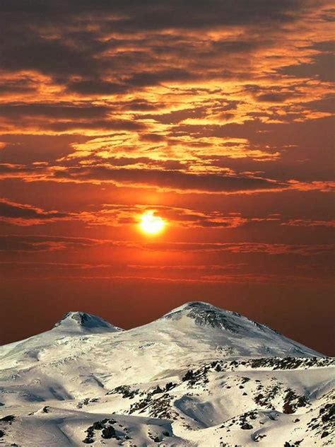 The Nicest Pictures: Mount Elbrus, Russia