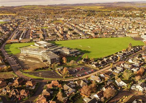 Closing date set for sale of Fife high school campus | Fife Today