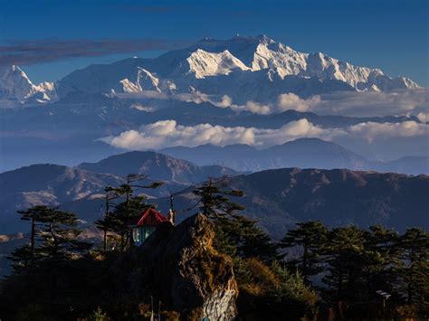 Approaching Kanchenjunga Basecamp; Nepal or India?