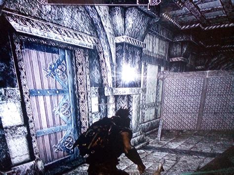 Is there even a key to unlock this door in the Thalmor embassy? : r/skyrim