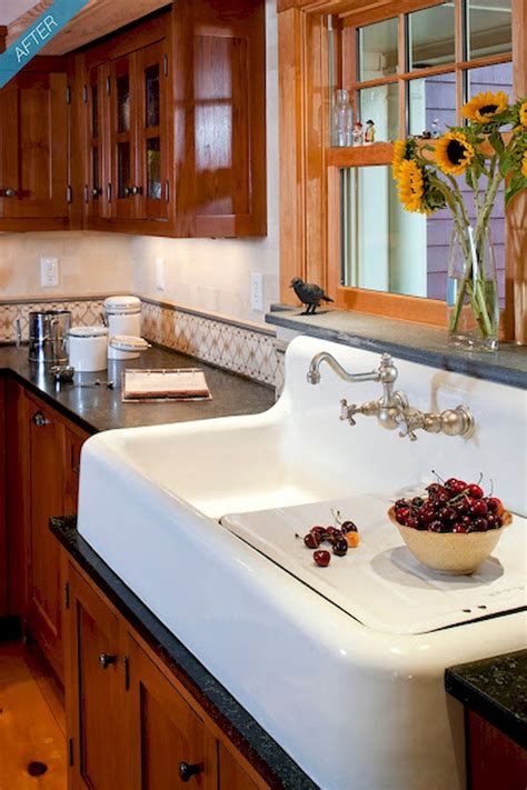 70+ Stunning Farmhouse Kitchen Sink Ideas Decor http://besthomedecors ...