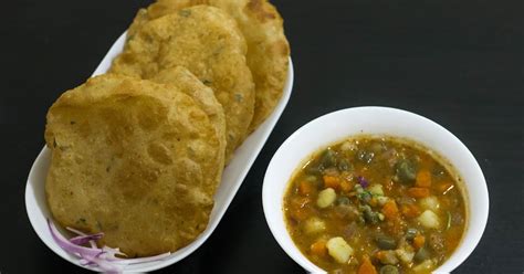 ALOO POORI - PASSION OF COOKING