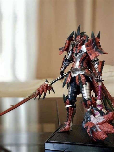 Monster Hunter Female Hunter (Rathalos Armor) 1/10 Scale, 52% OFF