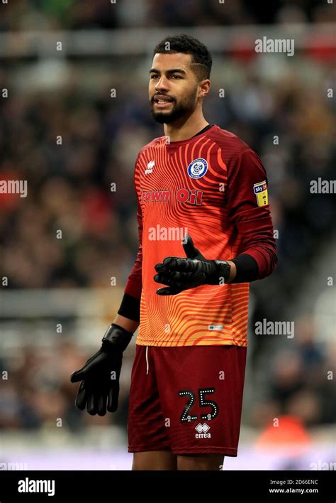 Rochdale's goalkeeper Robert Sanchez Stock Photo - Alamy