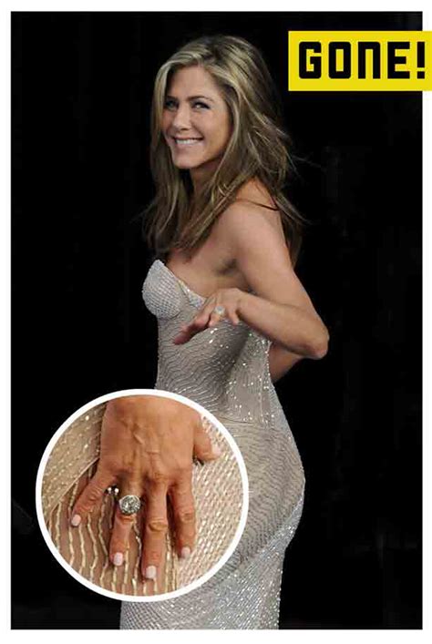 Jennifer Aniston and Justin Theroux Remove Their Wedding Rings ...