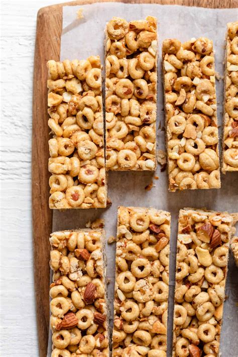 Honey Nut Cereal Bars {No Bake} | FeelGoodFoodie