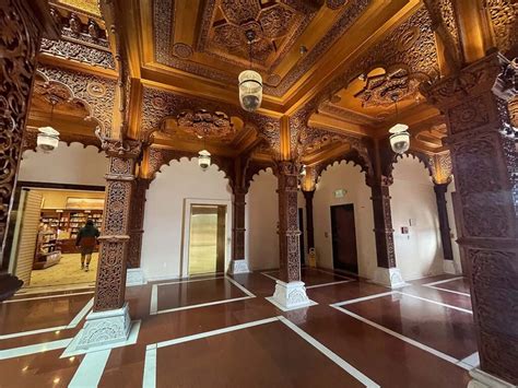 BAPS Shri Swaminarayan Mandir - Hidden California