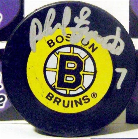 Phil Esposito autographed hockey puck (Boston Bruins Hall of Famer B ...