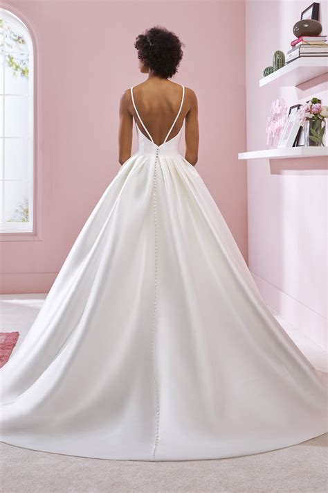 Minimalistisches Prinzessinnenbrautkleid Vanessa White One | Satin ...